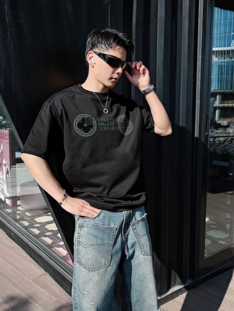 Louis Vuitton T-Shirts OdorResistant 132495