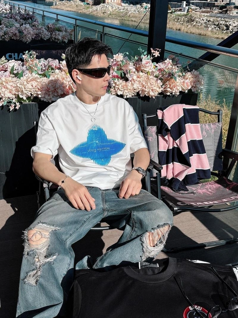 Louis Vuitton T-Shirts ZipUp 132494