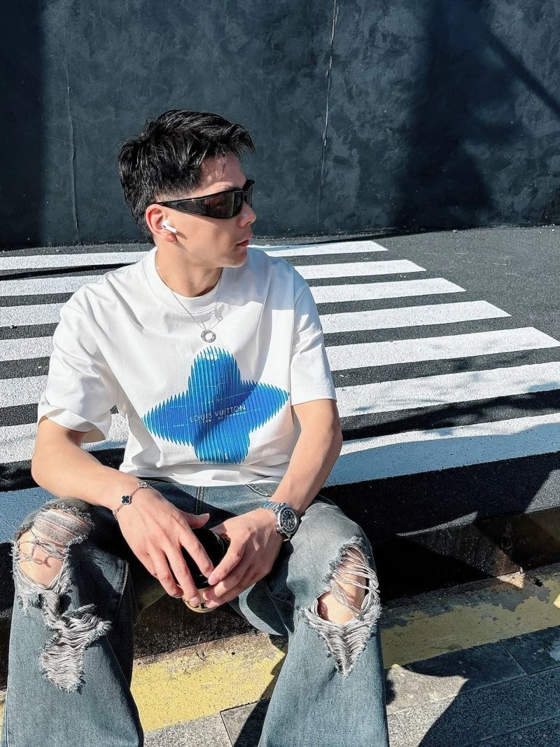 Louis Vuitton T-Shirts ZipUp 132494