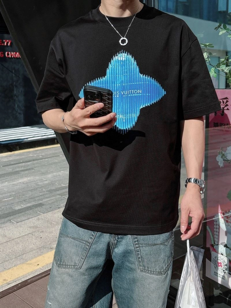 ZipUp Louis Vuitton T-Shirts 132519