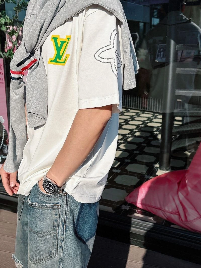 Louis Vuitton T-Shirts Lightweight 132500