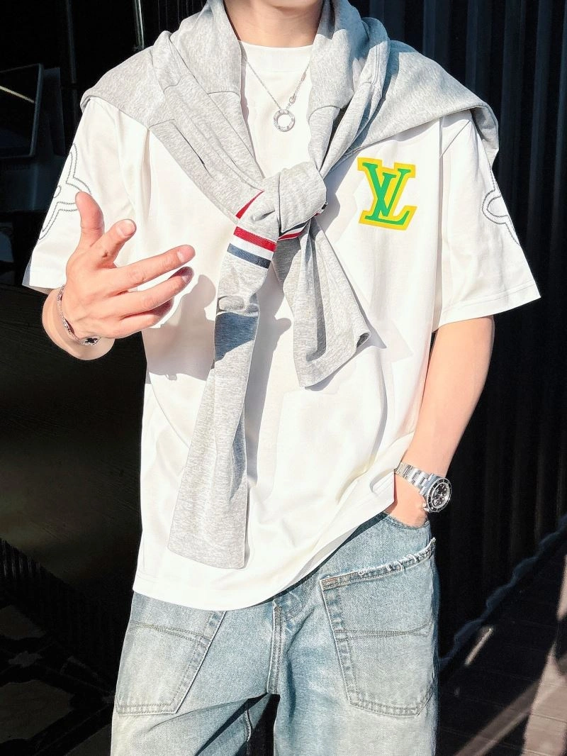 Louis Vuitton T-Shirts Lightweight 132500