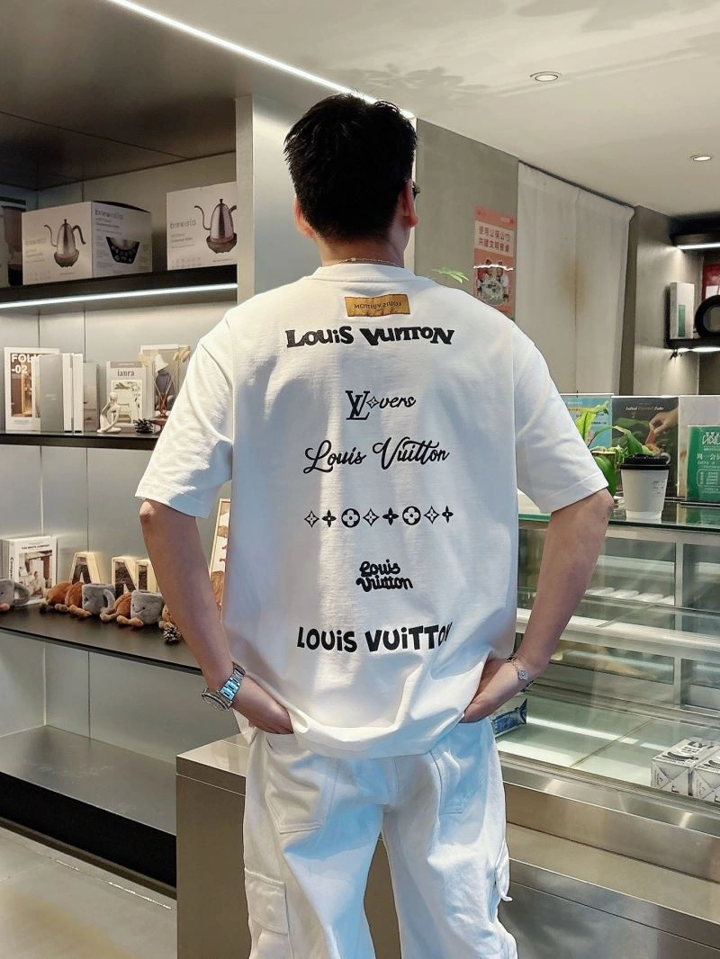 SmoothTexture Louis Vuitton T-Shirts 132497