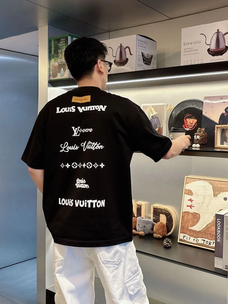 Louis Vuitton T-Shirts Durable 132509