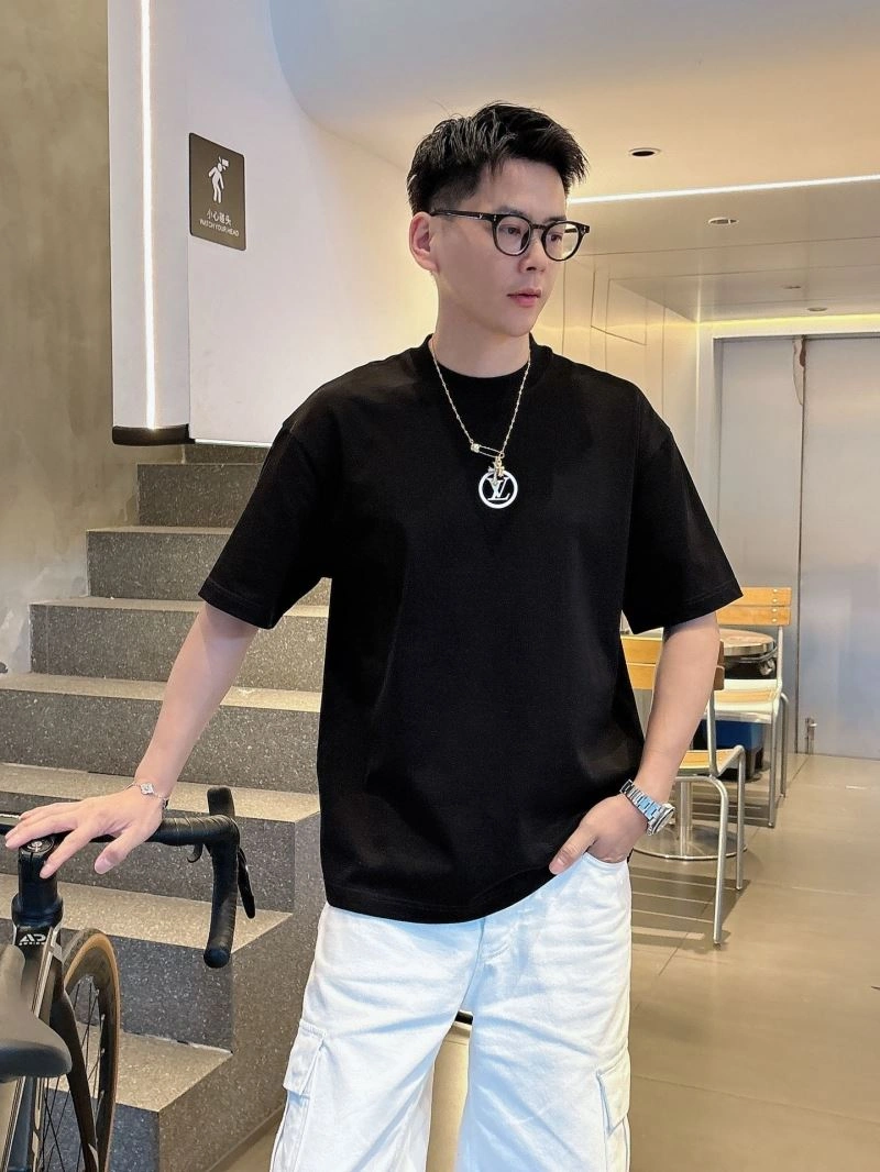 Louis Vuitton T-Shirts Durable 132509