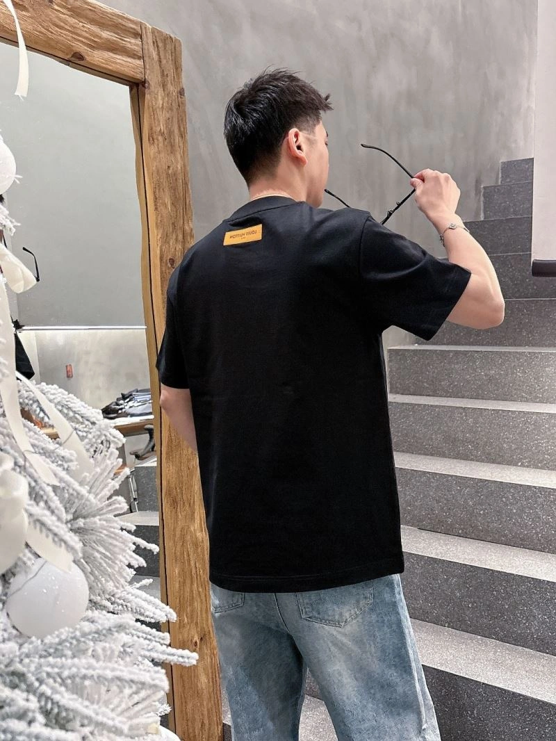 Louis Vuitton T-Shirts Lightweight 132490