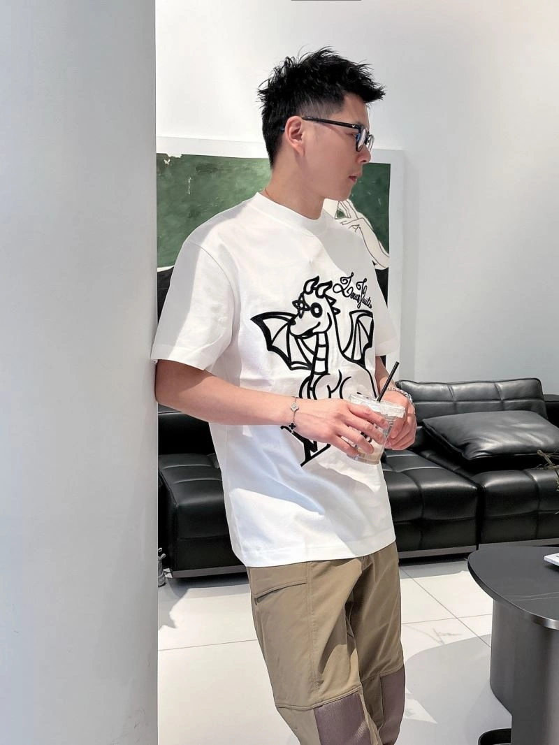Bright Louis Vuitton T-Shirts 132484