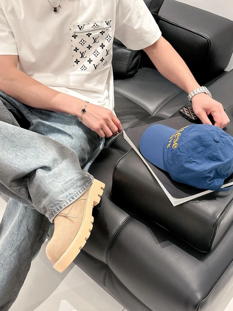 Versatile Louis Vuitton T-Shirts 132487