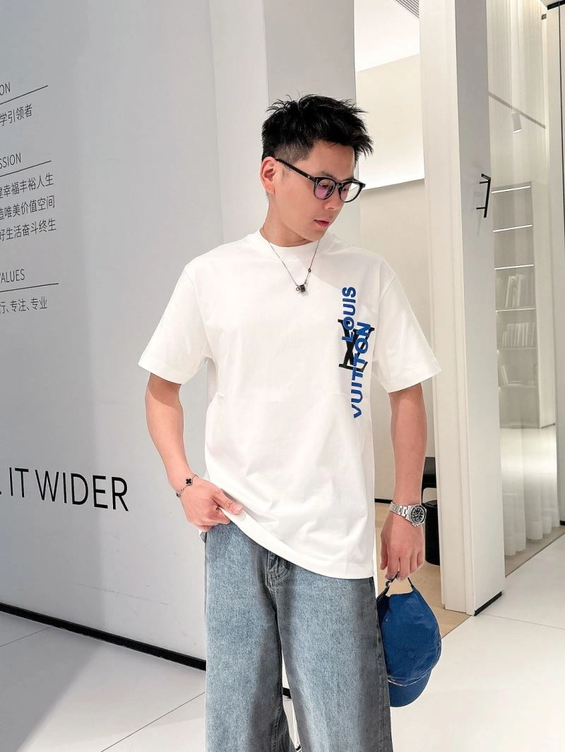 AllSeason Louis Vuitton T-Shirts 132483