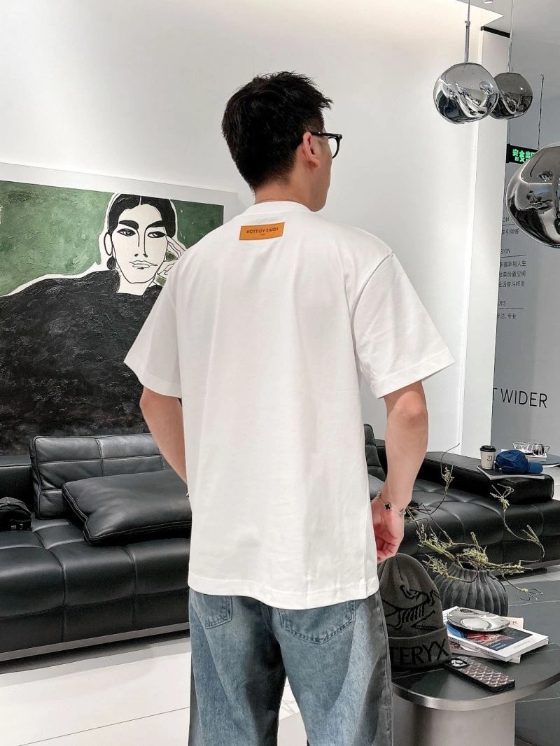 AllSeason Louis Vuitton T-Shirts 132483