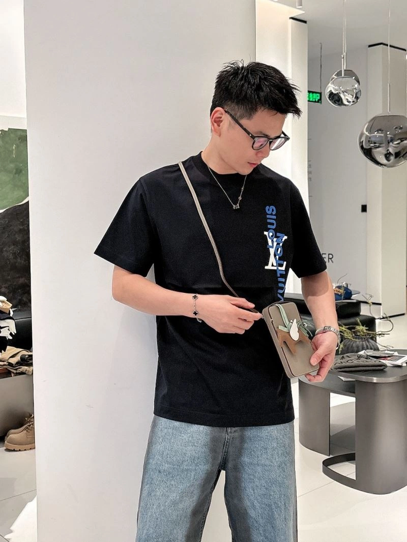 Louis Vuitton T-Shirts GoodFit 132479
