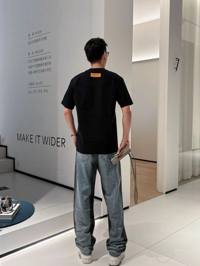Louis Vuitton T-Shirts GoodFit 132479