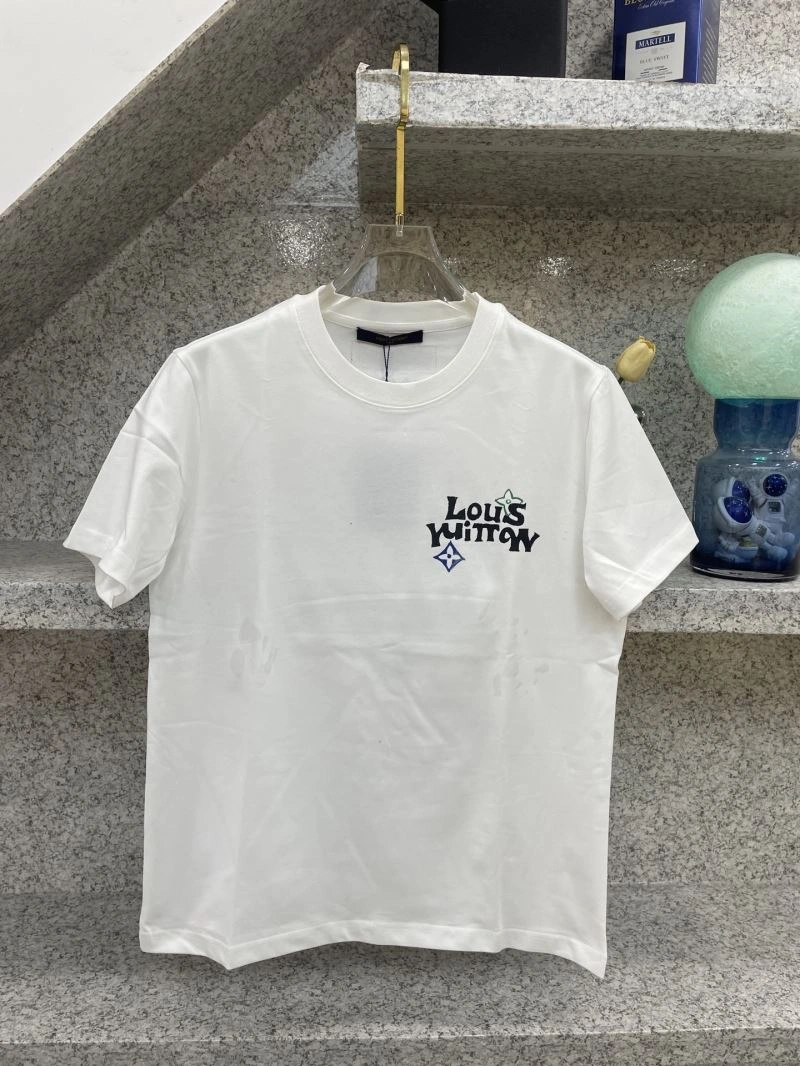 Trendy Louis Vuitton T-Shirts 132451