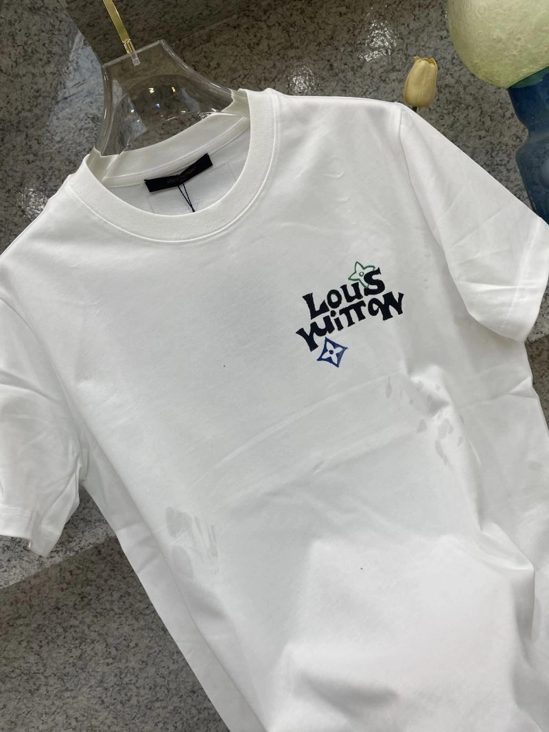 Trendy Louis Vuitton T-Shirts 132451