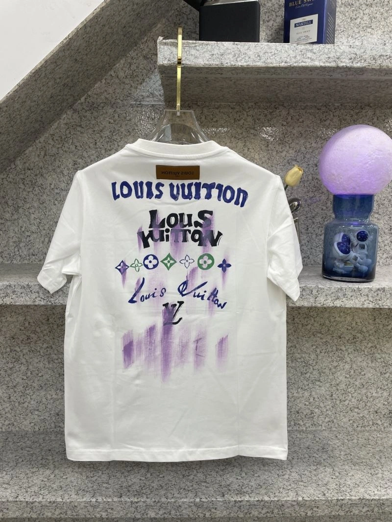 Trendy Louis Vuitton T-Shirts 132451