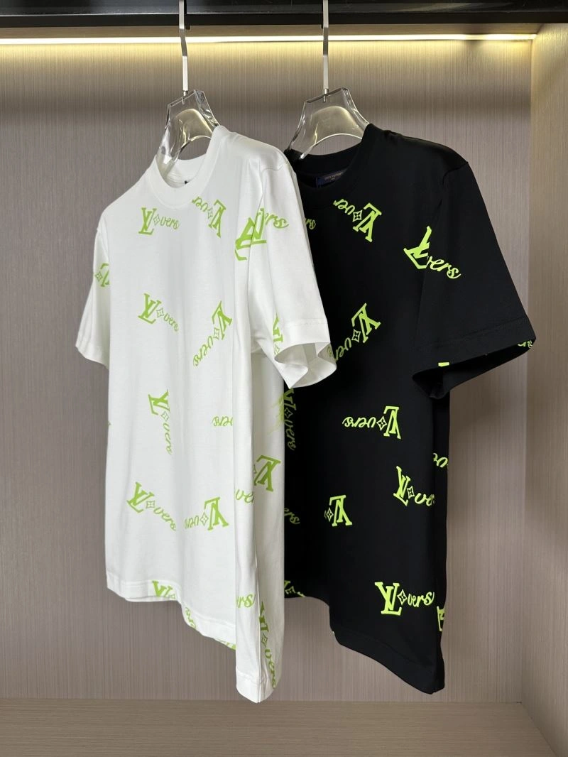 RelaxedFit Louis Vuitton T-Shirts 132455