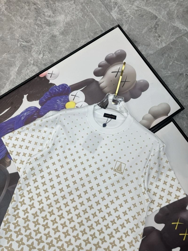 Louis Vuitton T-Shirts Comfortable 132465