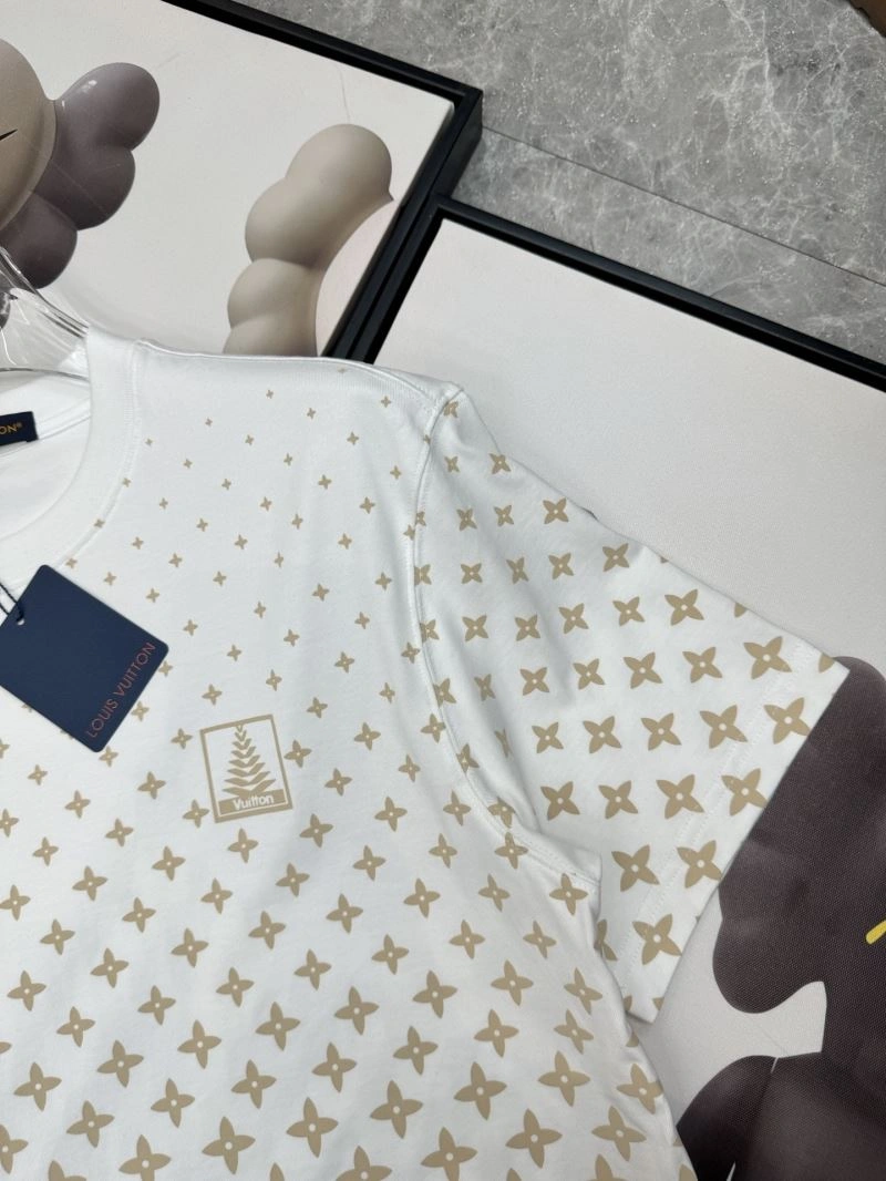 Louis Vuitton T-Shirts Comfortable 132465