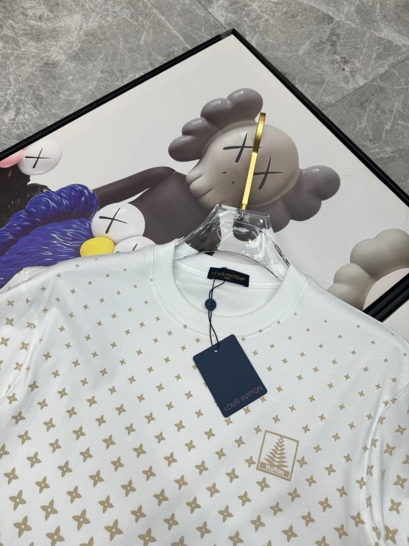 Louis Vuitton T-Shirts Comfortable 132465