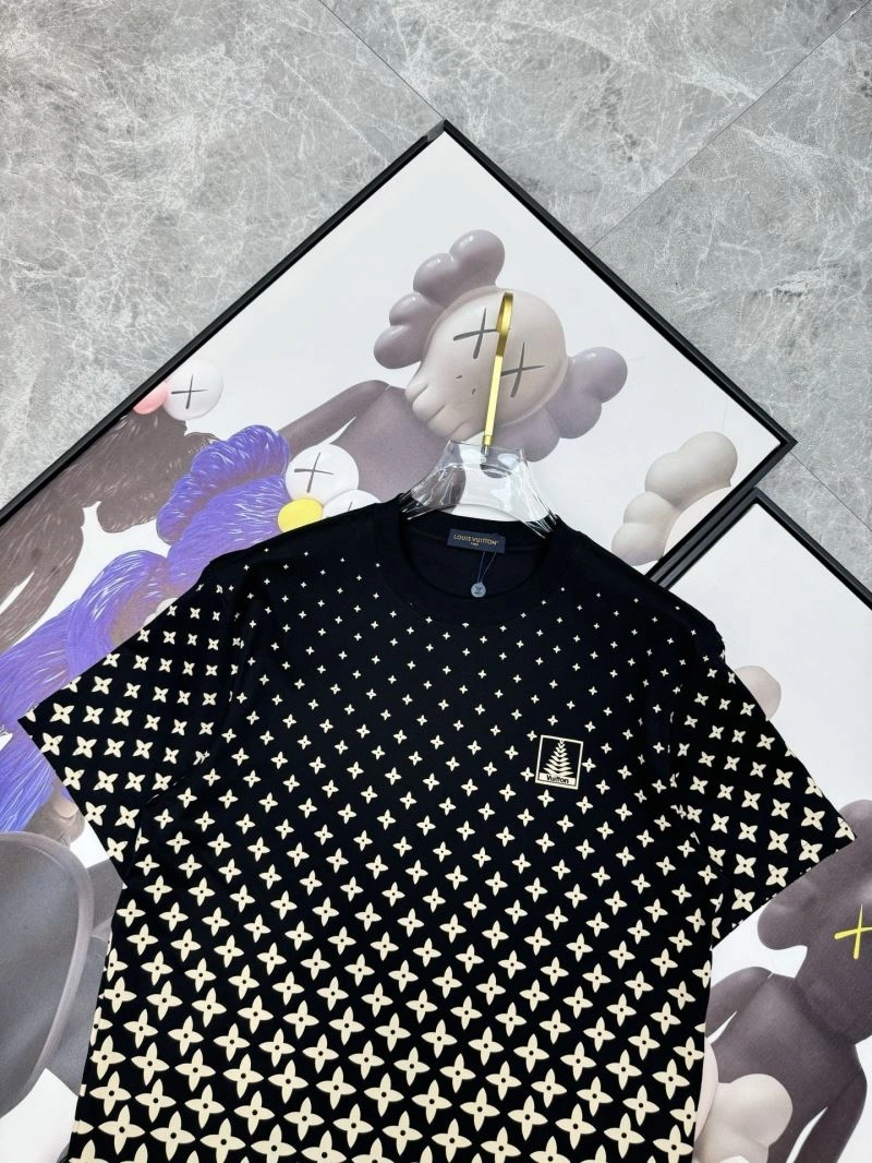 GoodFit Louis Vuitton T-Shirts 132464