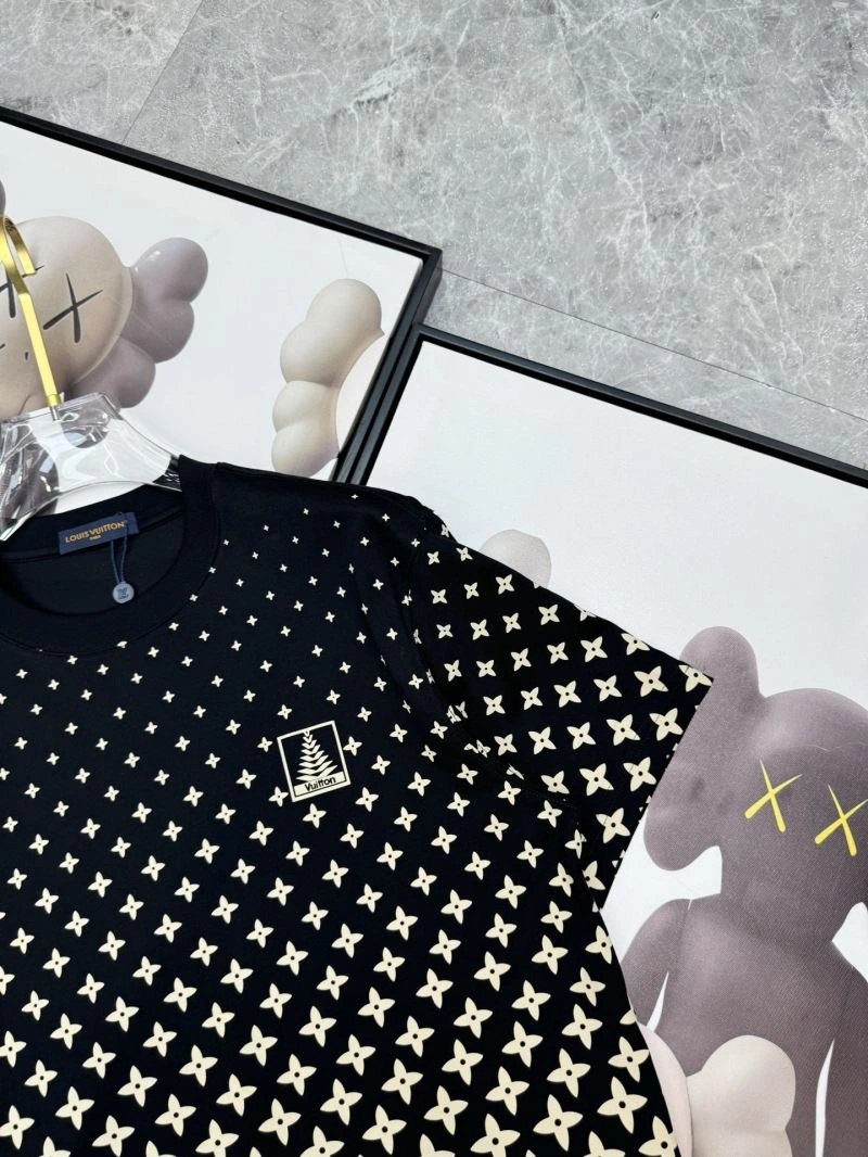 GoodFit Louis Vuitton T-Shirts 132464