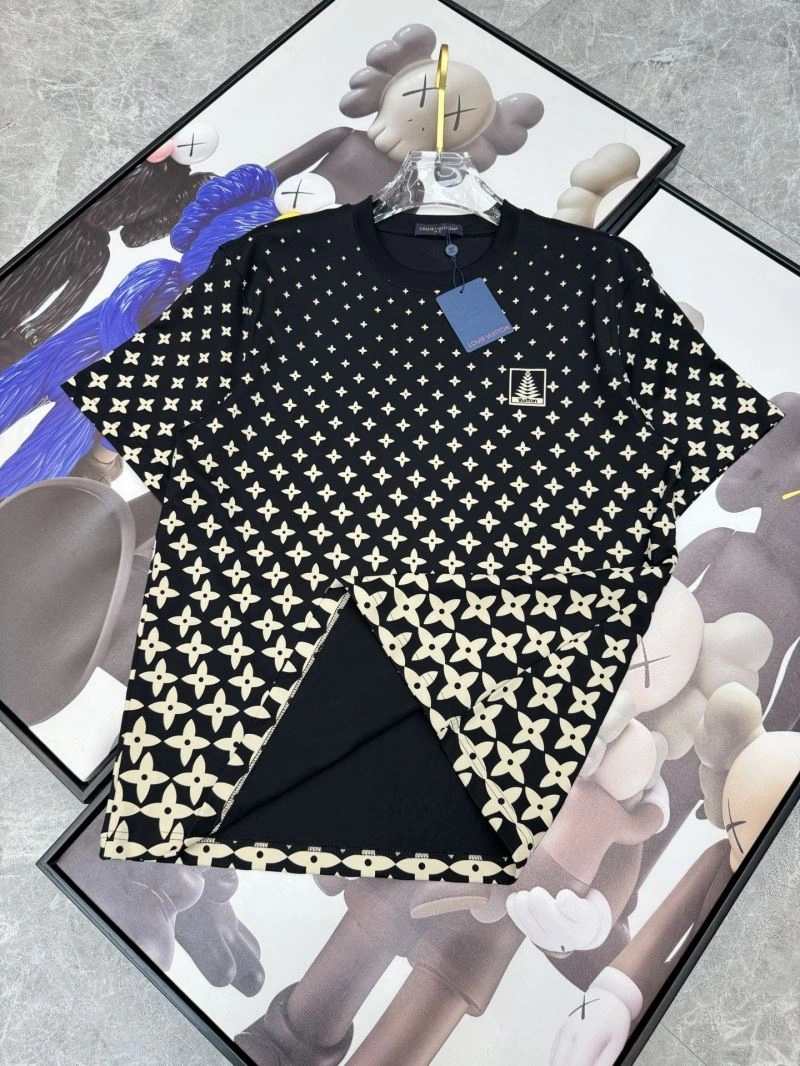 GoodFit Louis Vuitton T-Shirts 132464