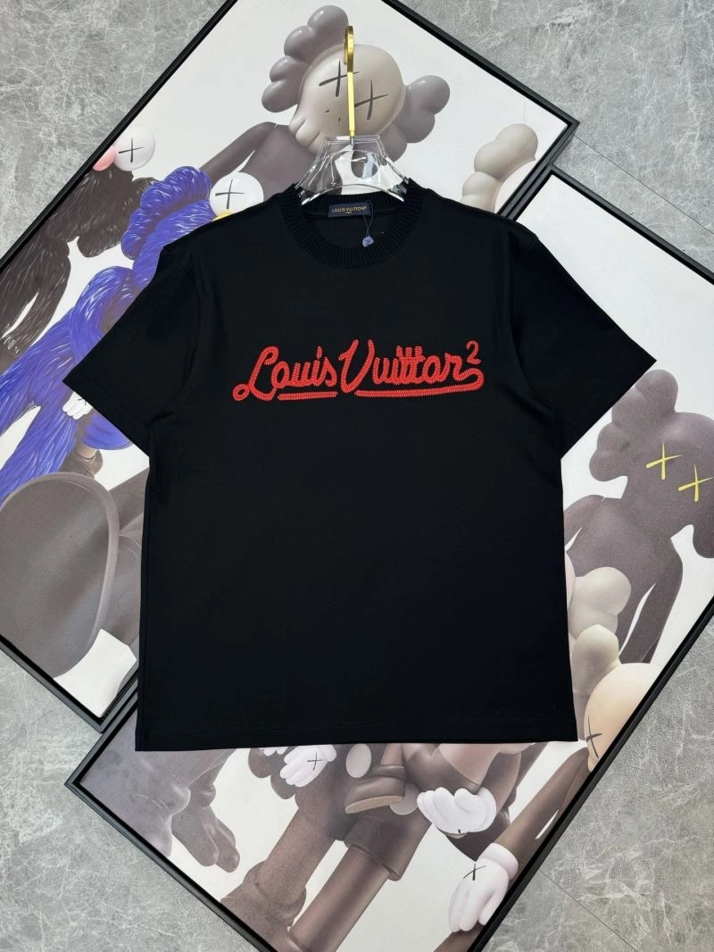 Trendsetting Louis Vuitton T-Shirts 132466