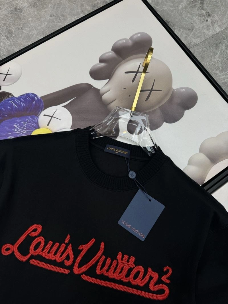 Trendsetting Louis Vuitton T-Shirts 132466