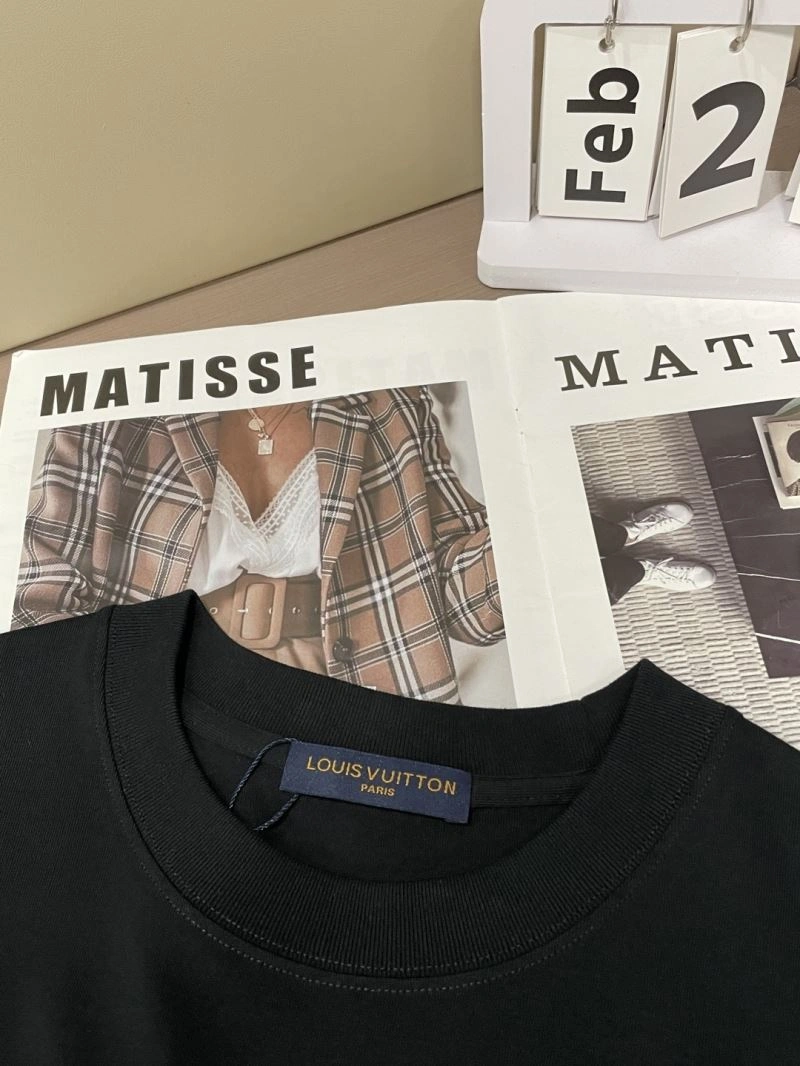 Louis Vuitton T-Shirts Effortless 132471