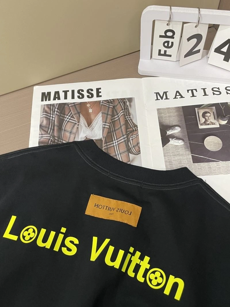 Louis Vuitton T-Shirts Effortless 132471