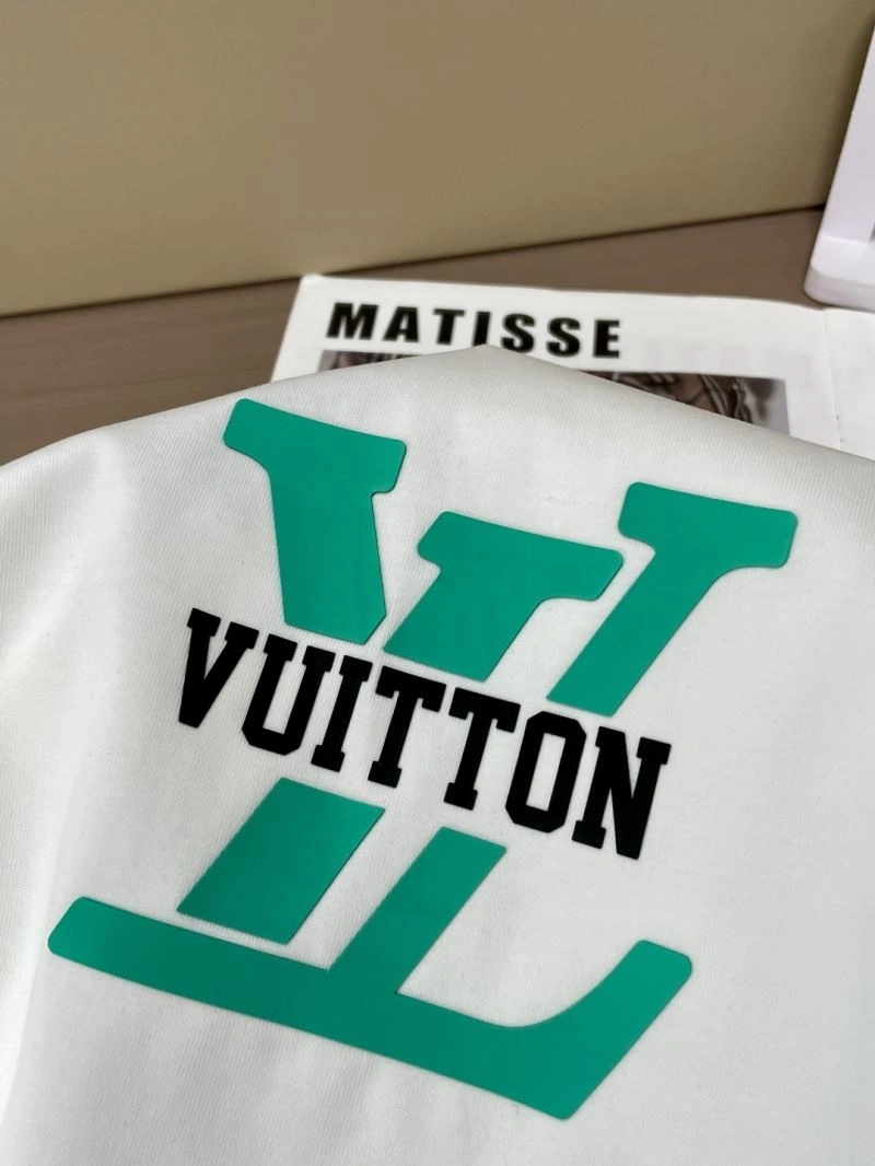 Sophisticated Louis Vuitton T-Shirts 132473