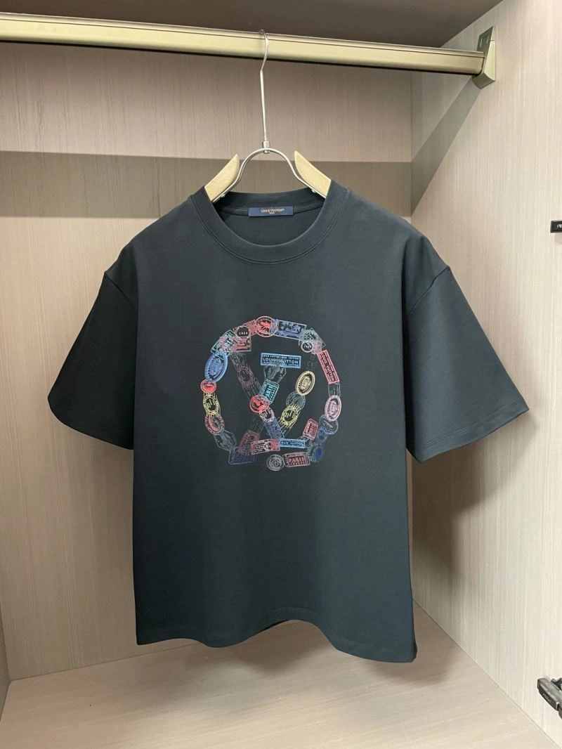 Breathable Louis Vuitton T-Shirts 132457