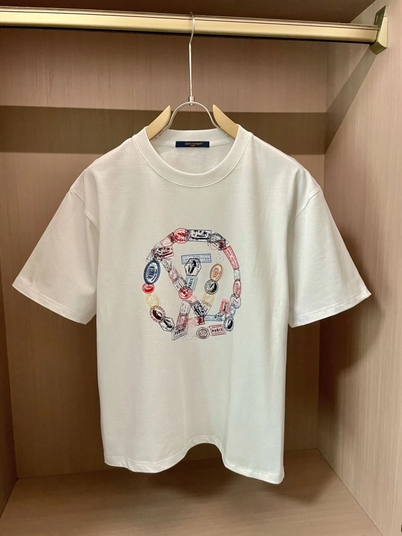 Breathable Louis Vuitton T-Shirts 132457