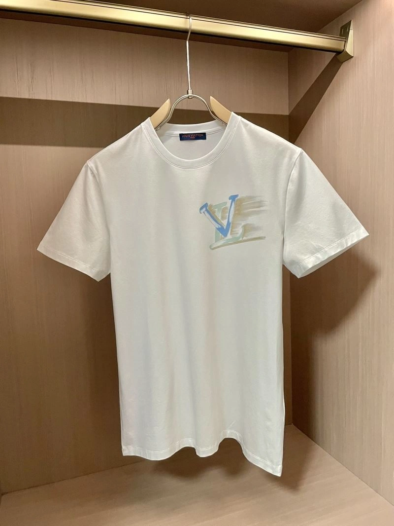 WellDesigned Louis Vuitton T-Shirts 132450