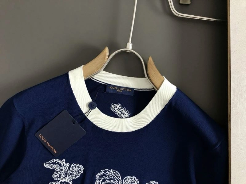 Louis Vuitton T-Shirts FashionForward 132462