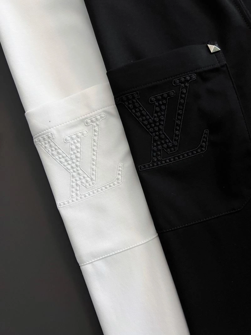 Seasonal Louis Vuitton T-Shirts 132468