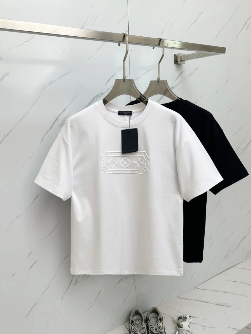 Classic Louis Vuitton T-Shirts 132448