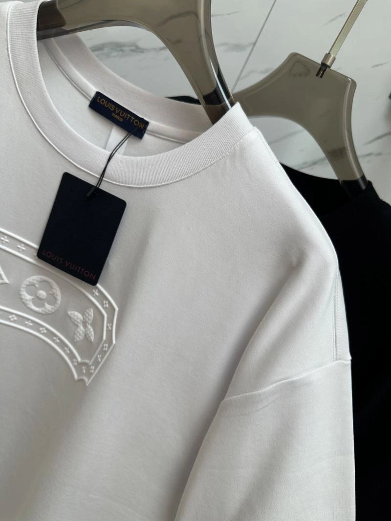 Classic Louis Vuitton T-Shirts 132448