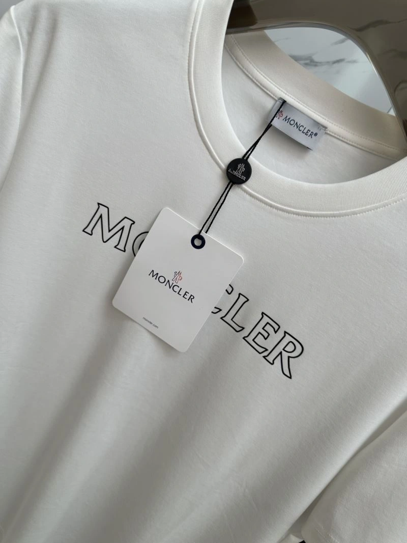 Louis Vuitton T-Shirts Neat 132444