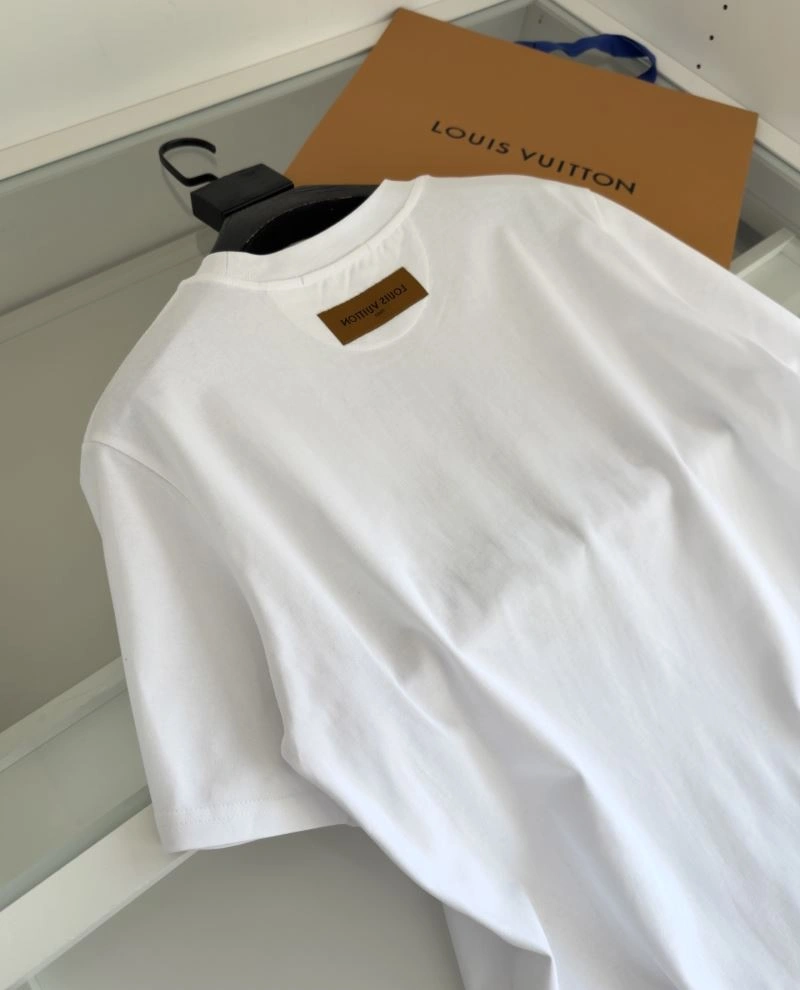 Popular Louis Vuitton T-Shirts 132474