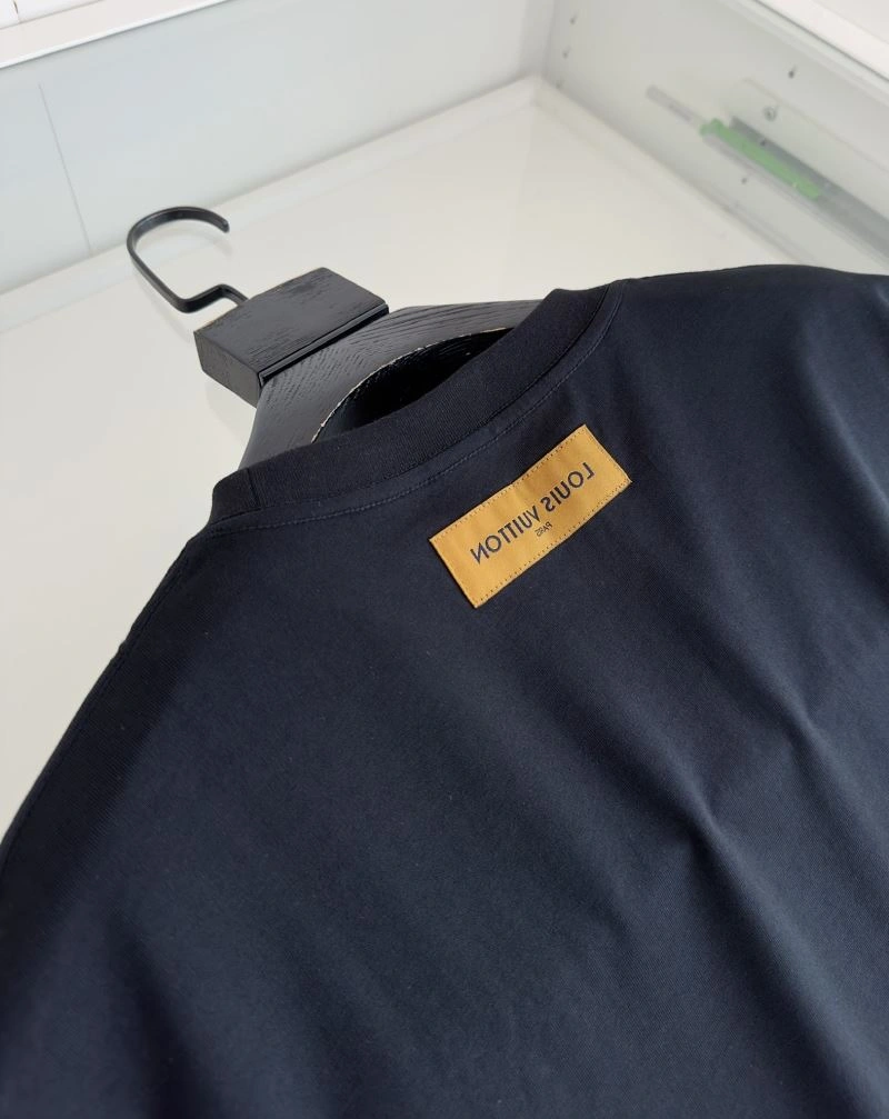 Bright Louis Vuitton T-Shirts 132440
