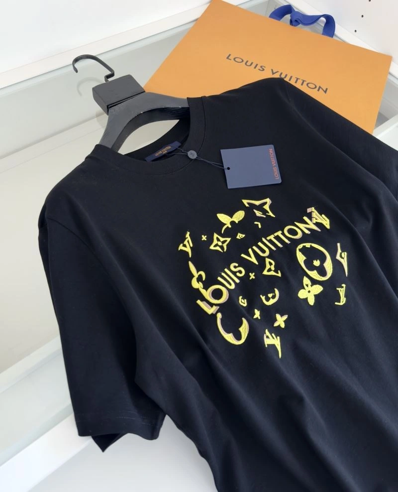 WrinkleFree Louis Vuitton T-Shirts 132439