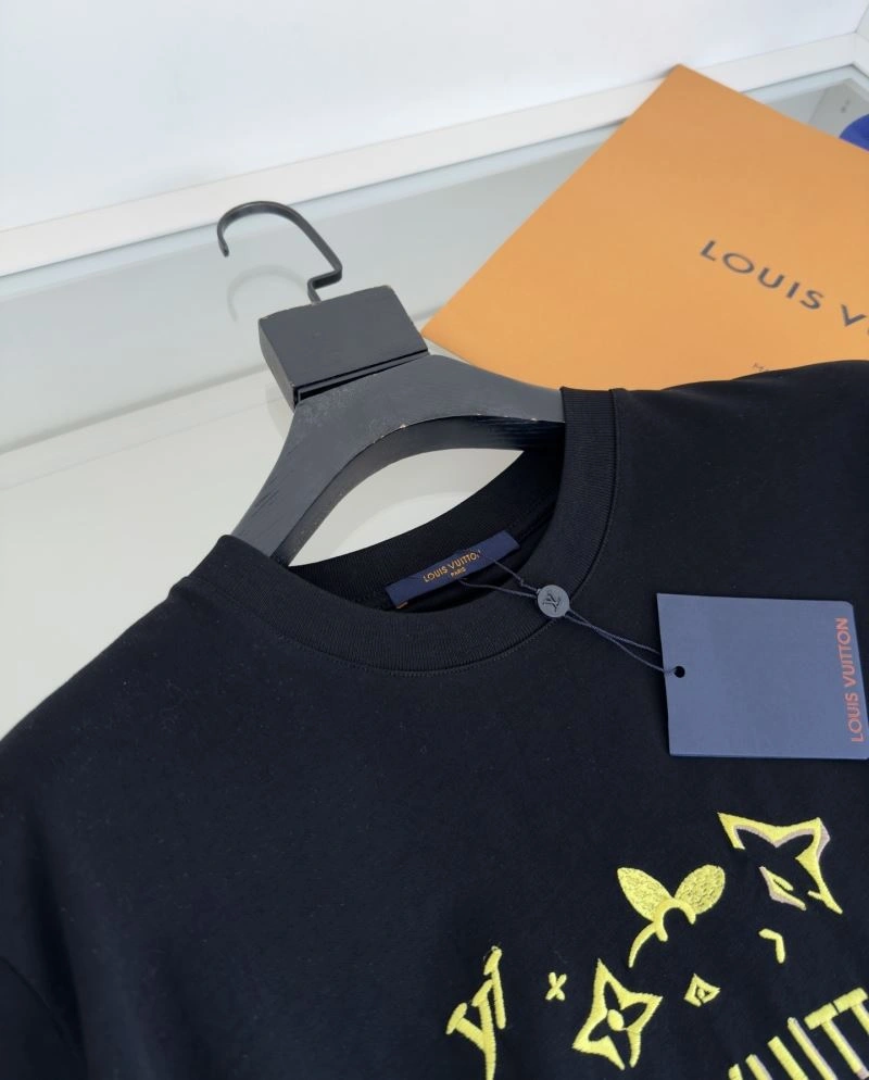 WrinkleFree Louis Vuitton T-Shirts 132439