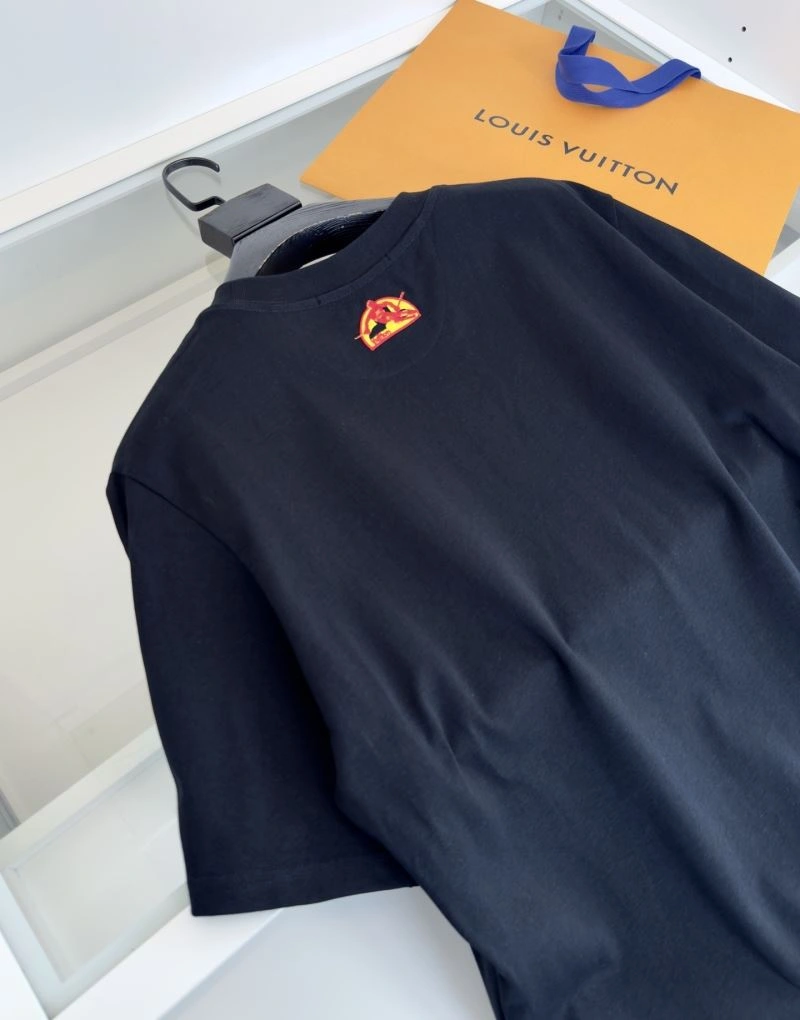 Louis Vuitton T-Shirts Breathable 132443