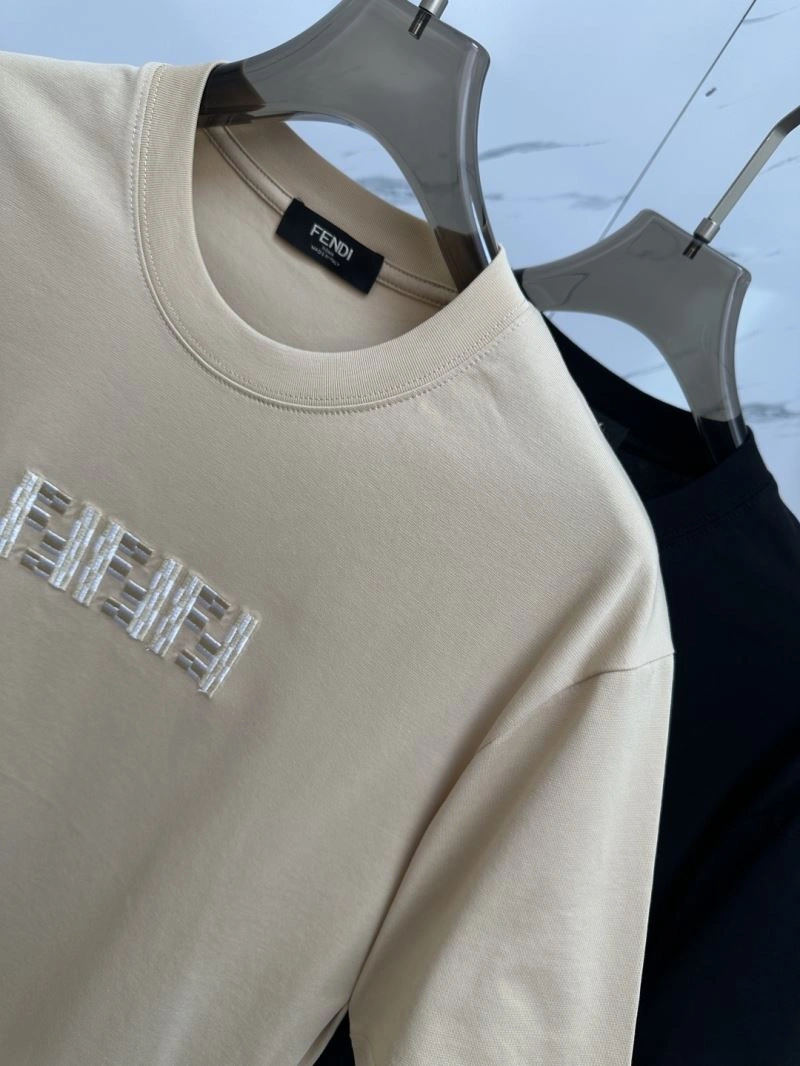 Louis Vuitton T-Shirts Seasonal 132437