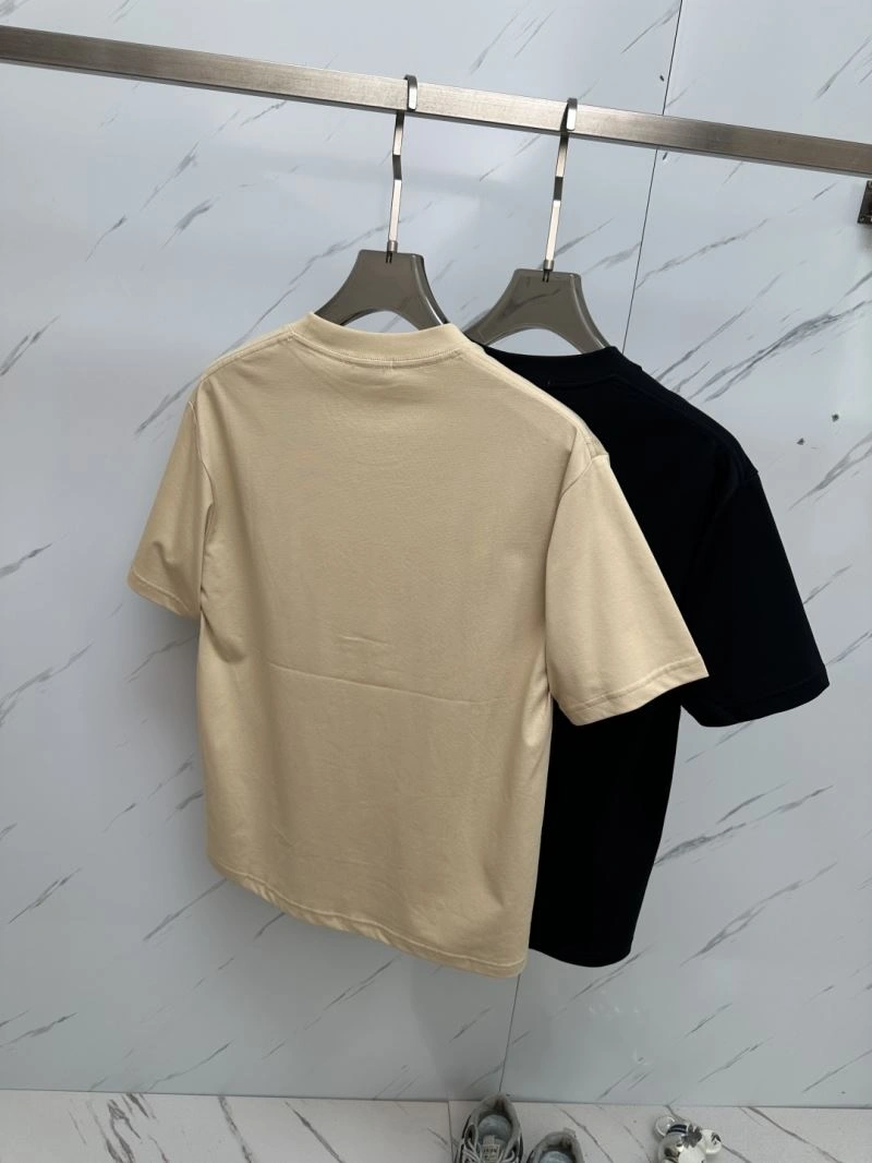 Louis Vuitton T-Shirts Seasonal 132437