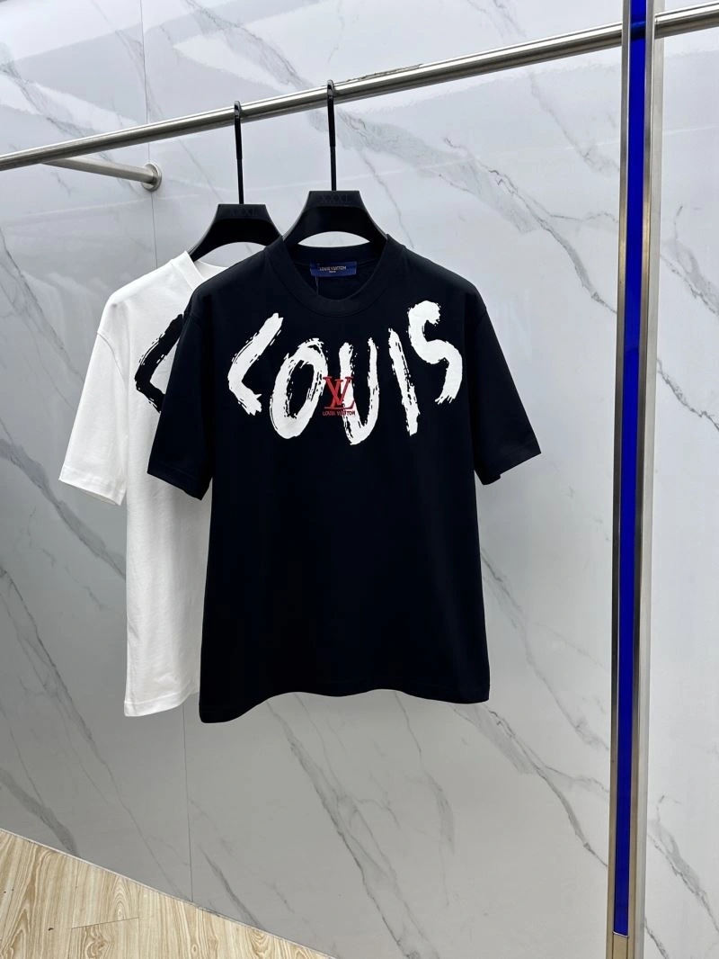 Louis Vuitton T-Shirts Sophisticated 132418