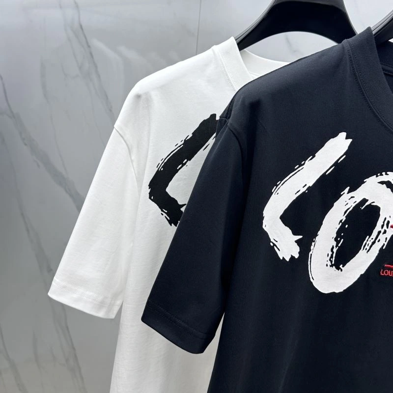 Louis Vuitton T-Shirts Sophisticated 132418