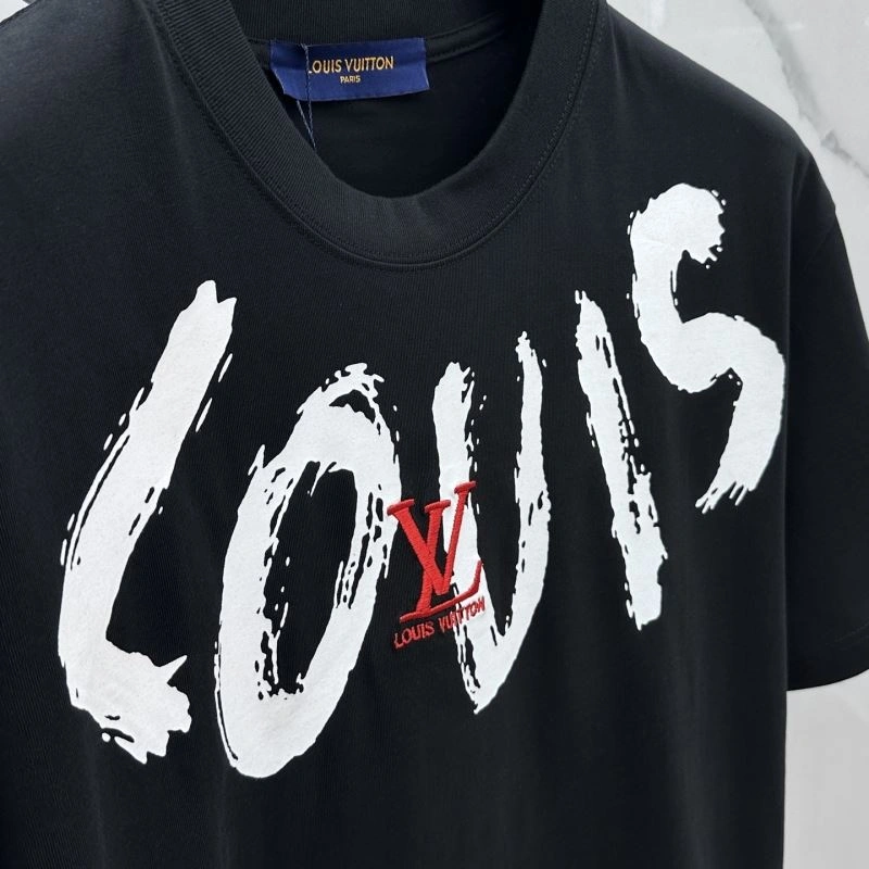 Louis Vuitton T-Shirts Sophisticated 132418