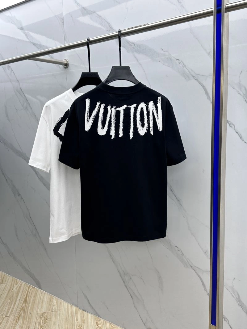 Louis Vuitton T-Shirts Sophisticated 132418